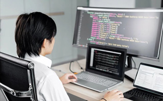 苍南 ,php声明和调用变量的符号是什么？
